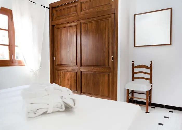 Antonio By Feseal * 波连萨港